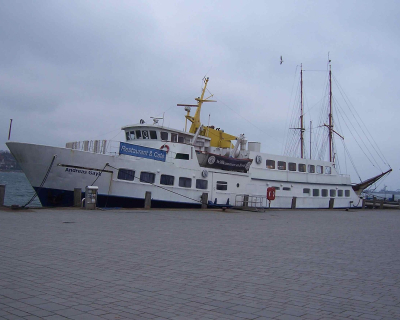 andreas_gayk_hafen_eckernfoerde.jpg